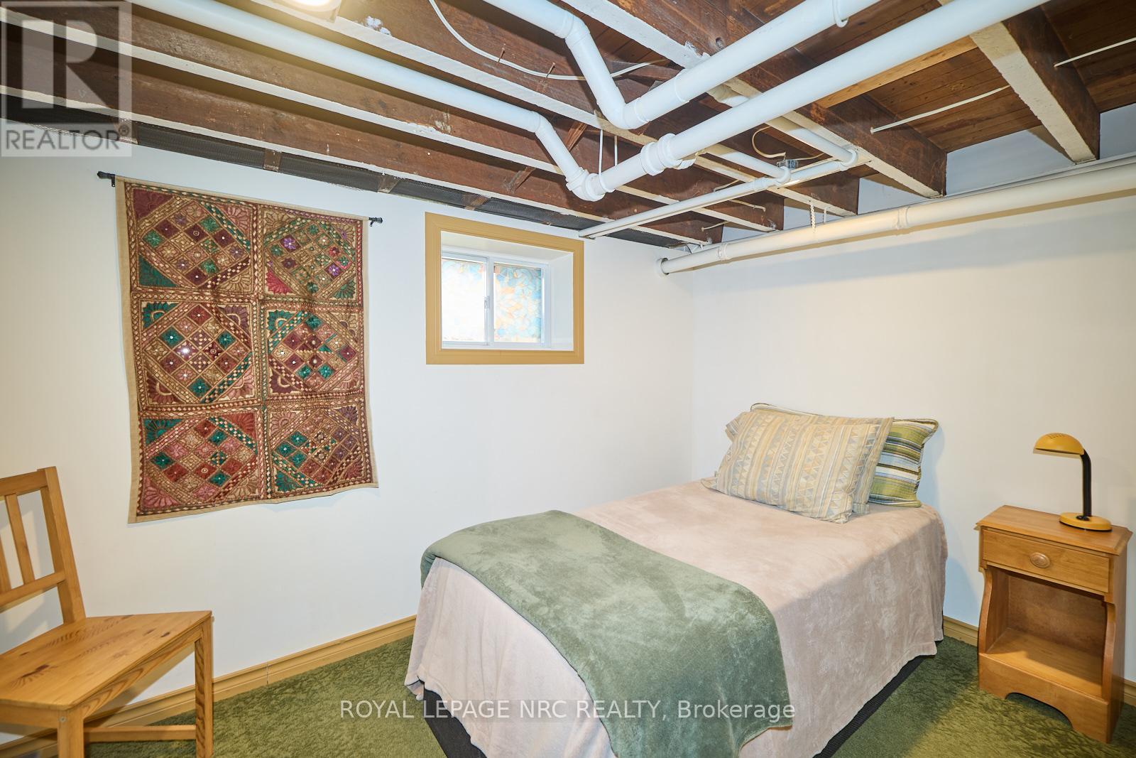 92 DUFFERIN STREET - 17