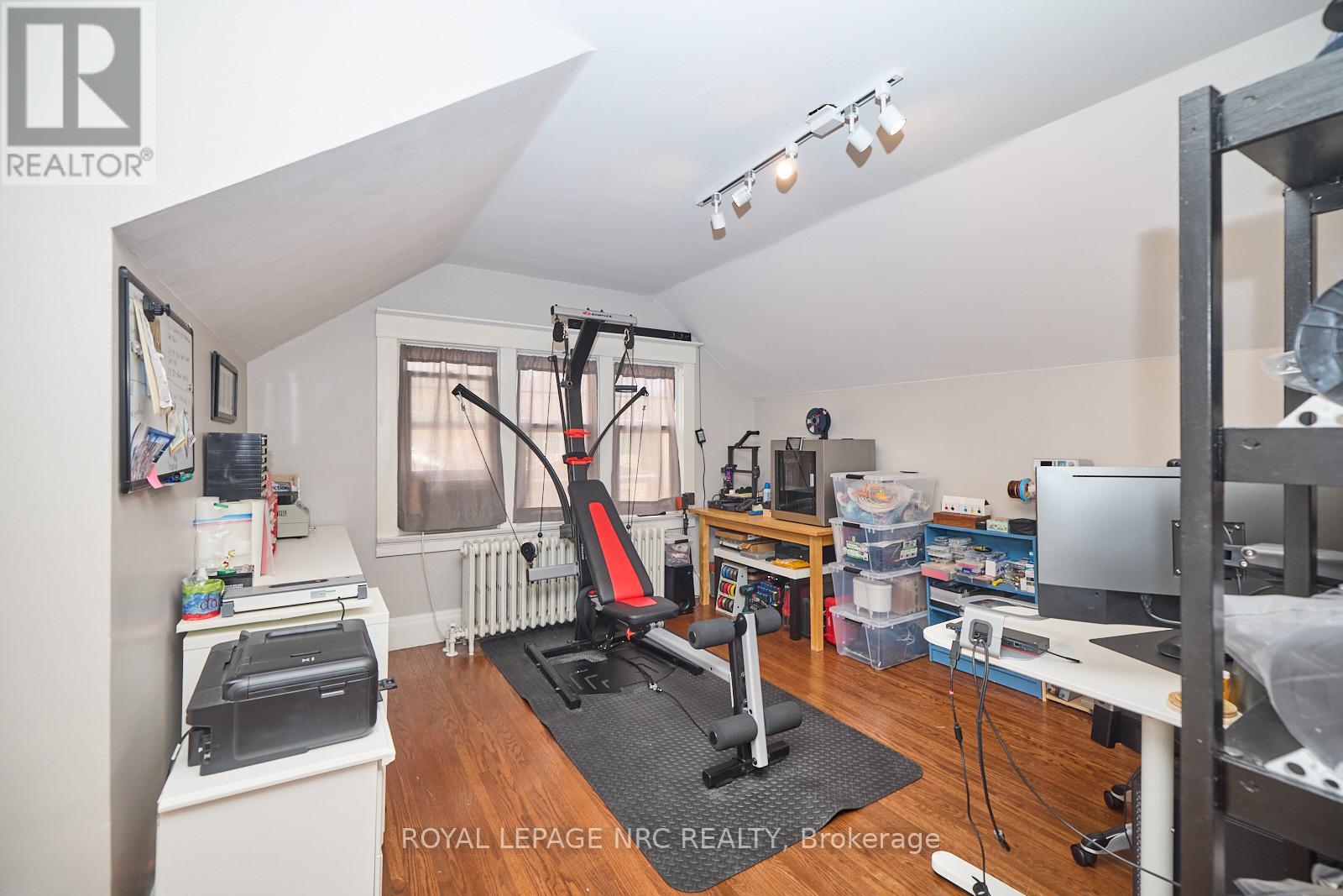 92 DUFFERIN STREET - 25