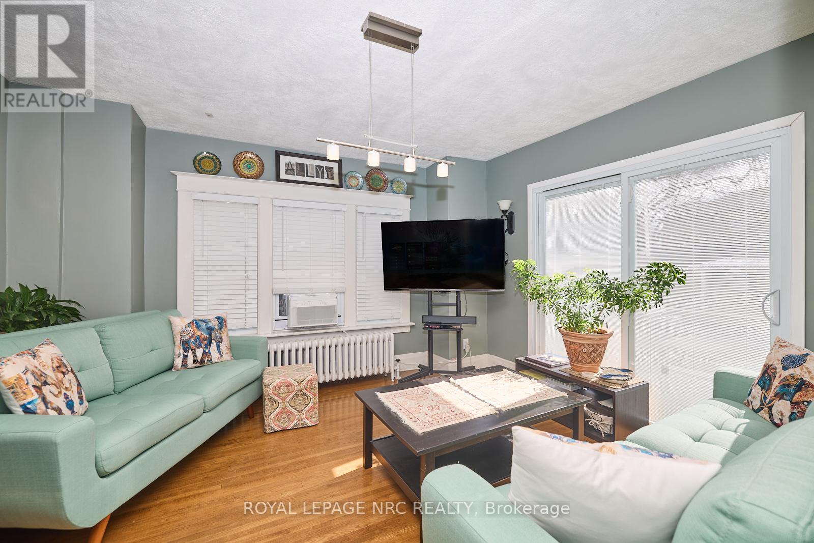 92 DUFFERIN STREET - 27