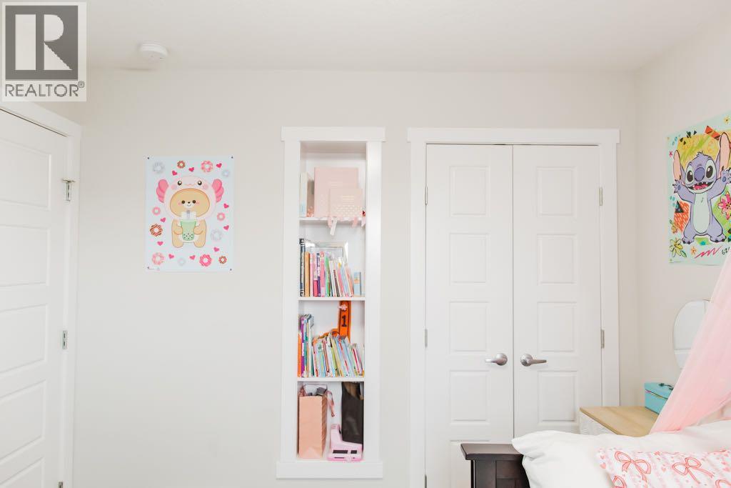 8877 85A Avenue - 24
