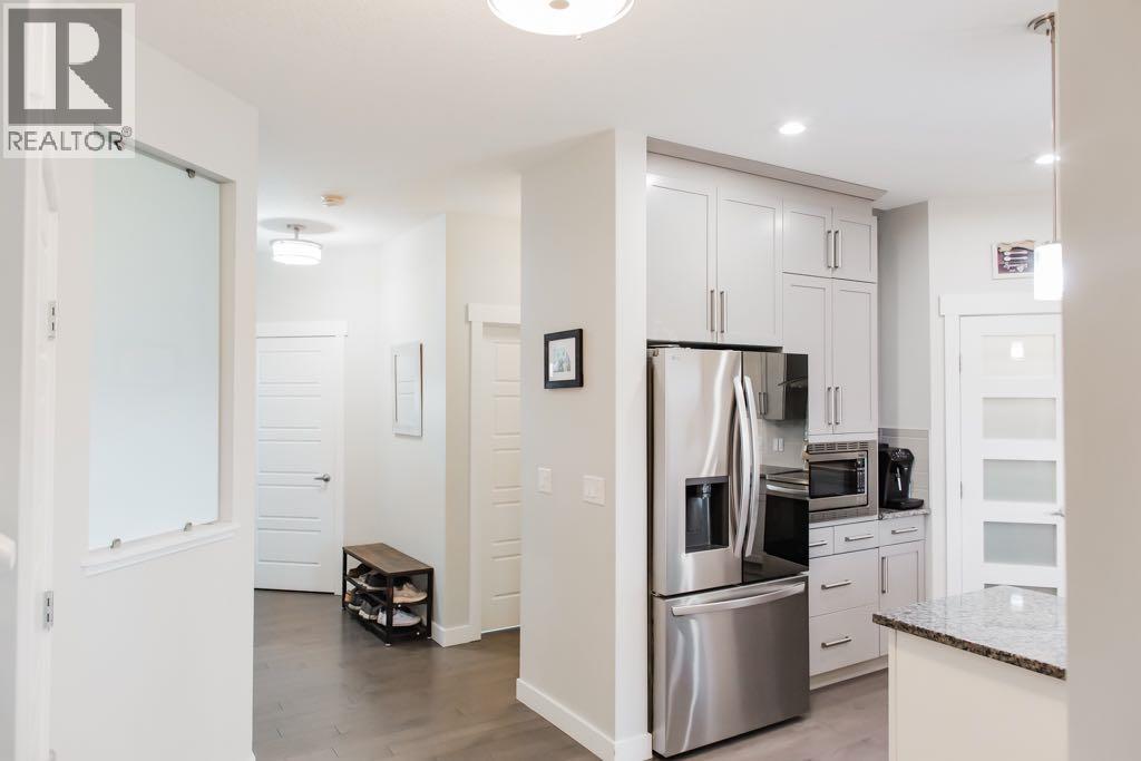 8877 85A Avenue - 6