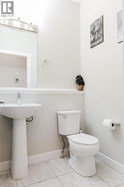 8877 85A Avenue - 19