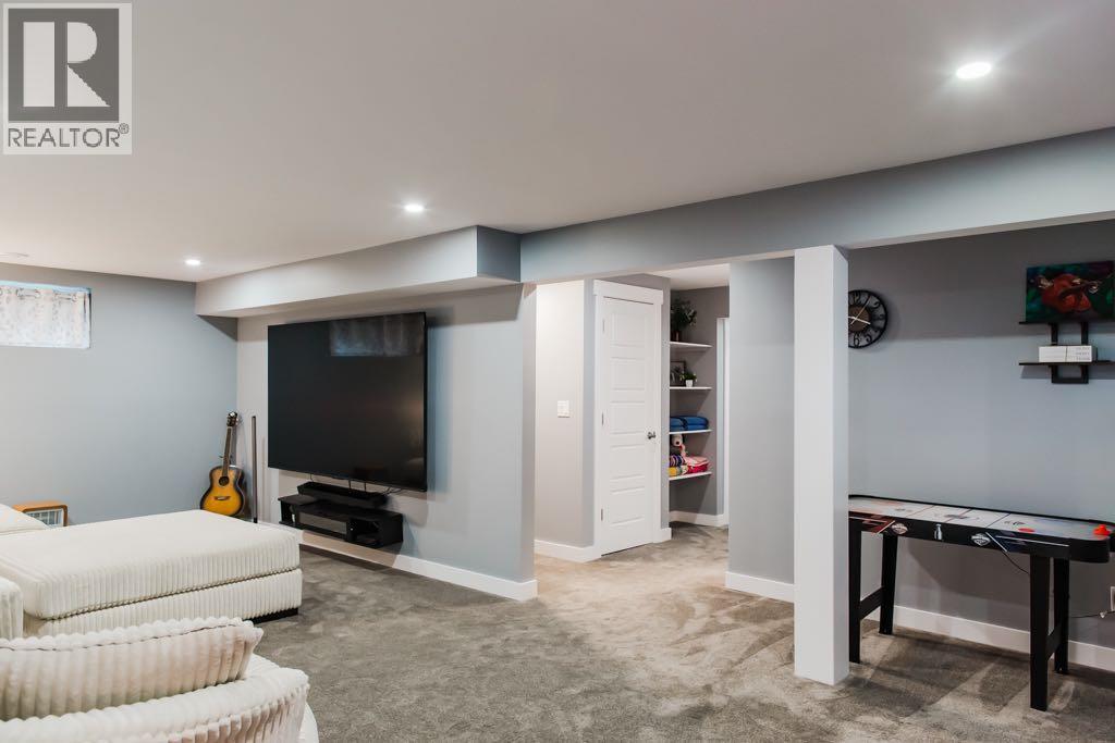 8877 85A Avenue - 39