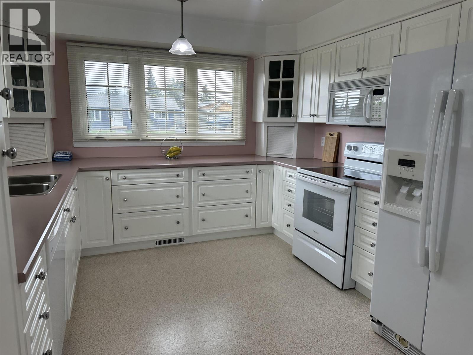 9616 106 AVENUE - 5