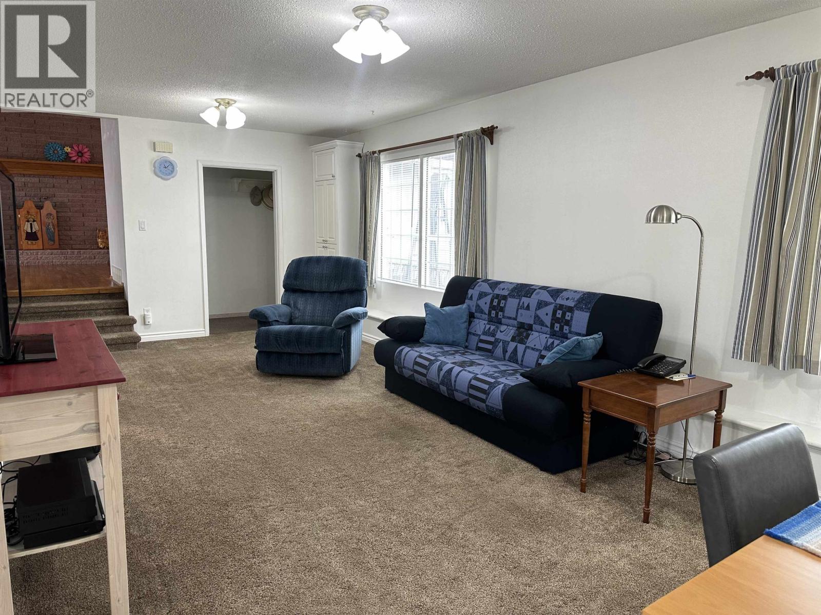 9616 106 AVENUE - 8