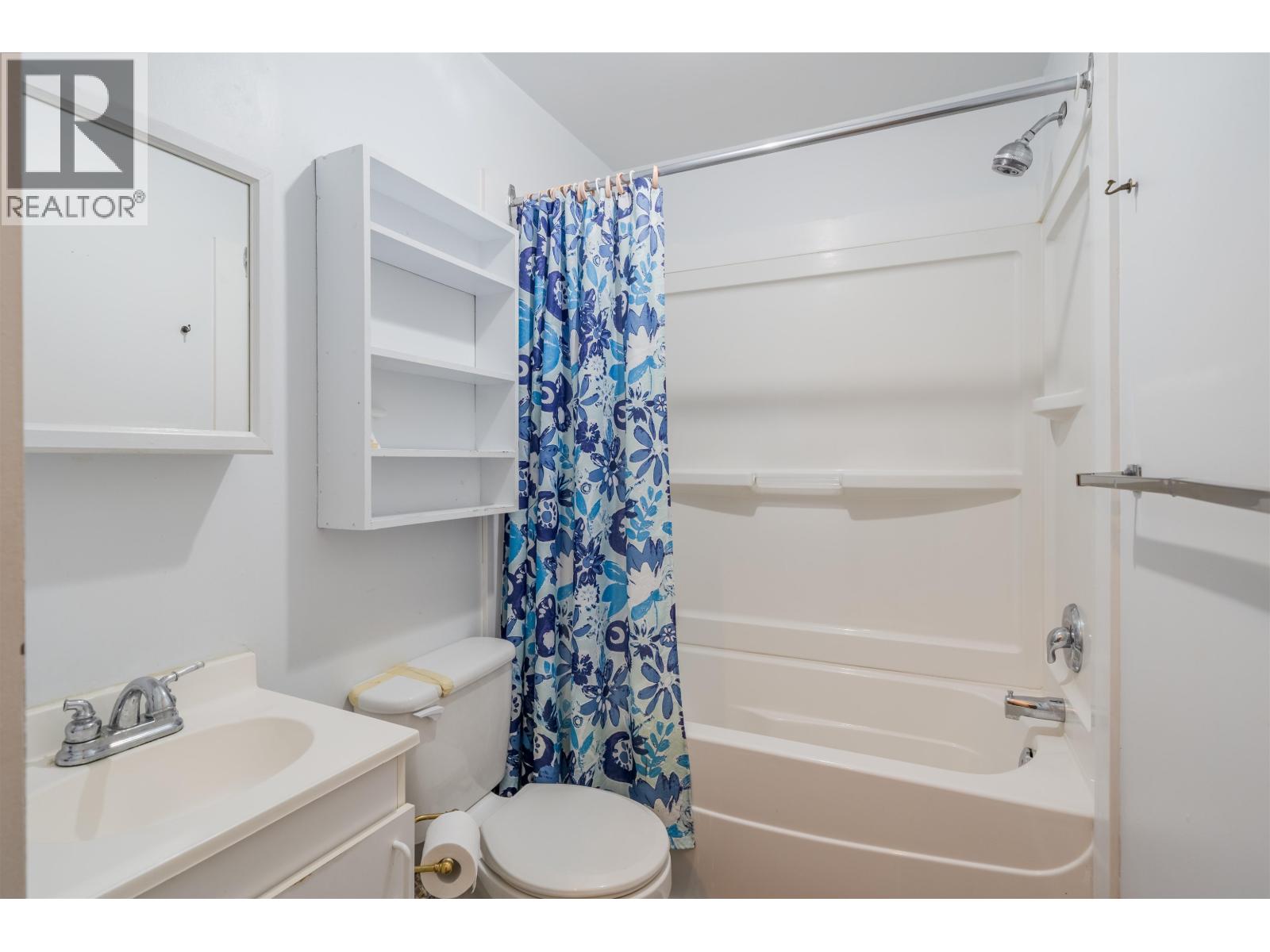 125-145 DOGWOOD AVENUE - 12