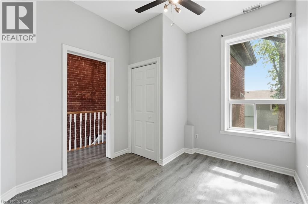 126 PARK Street N, Hamilton, Ontario, L8R2N3 — Photo 2