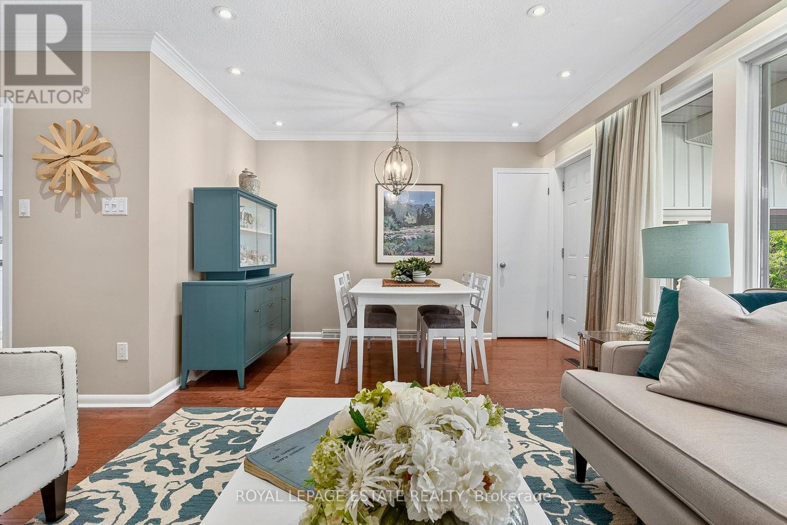 8 WALLBRIDGE COURT - 11