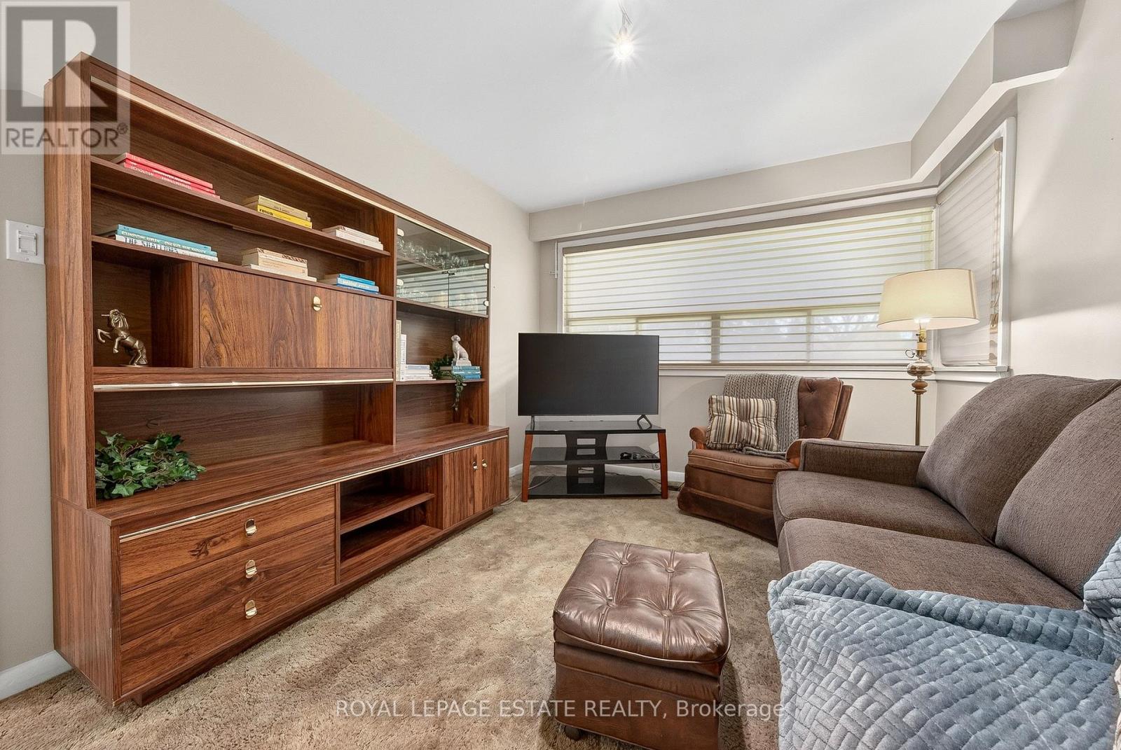 8 WALLBRIDGE COURT - 30