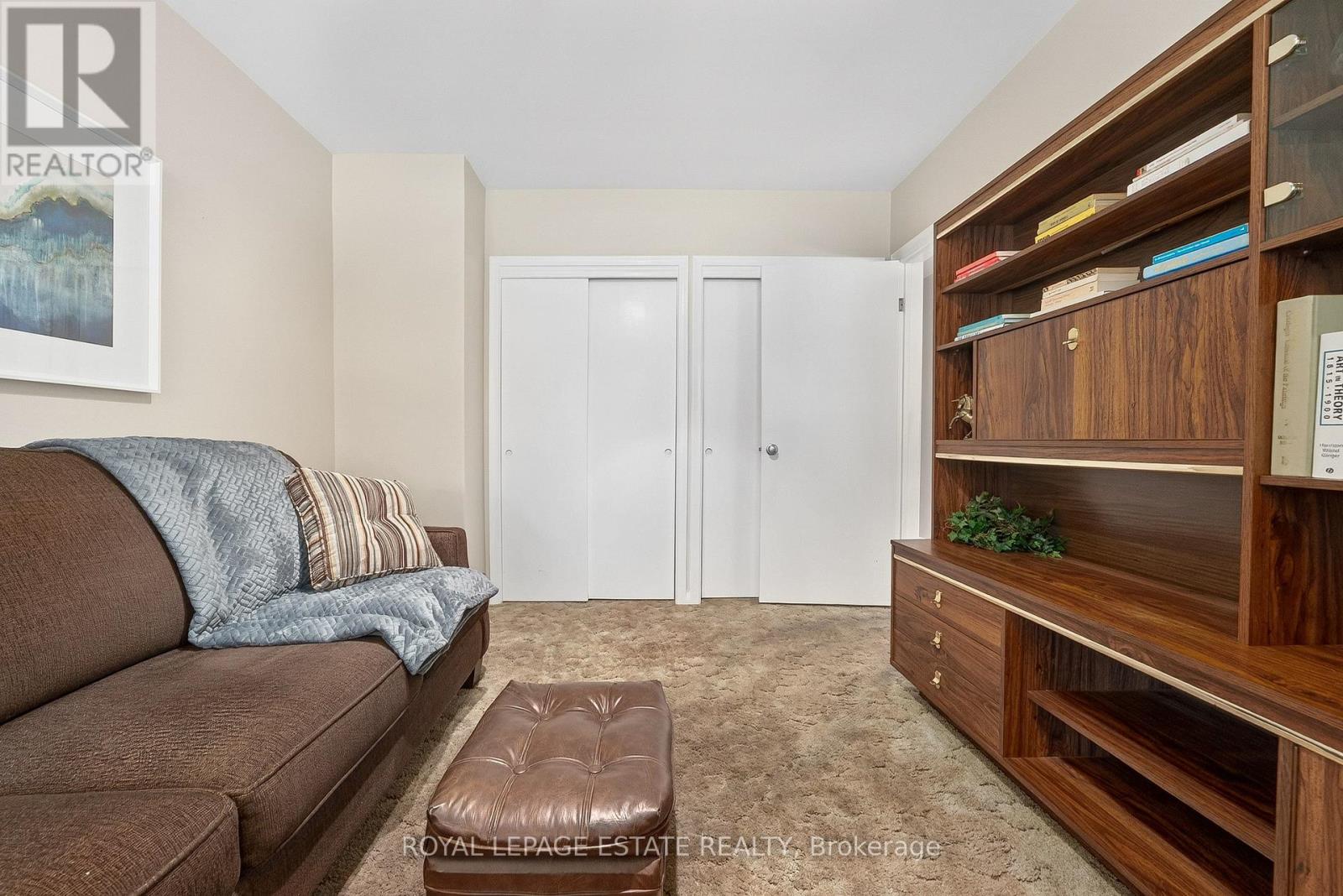 8 WALLBRIDGE COURT - 31