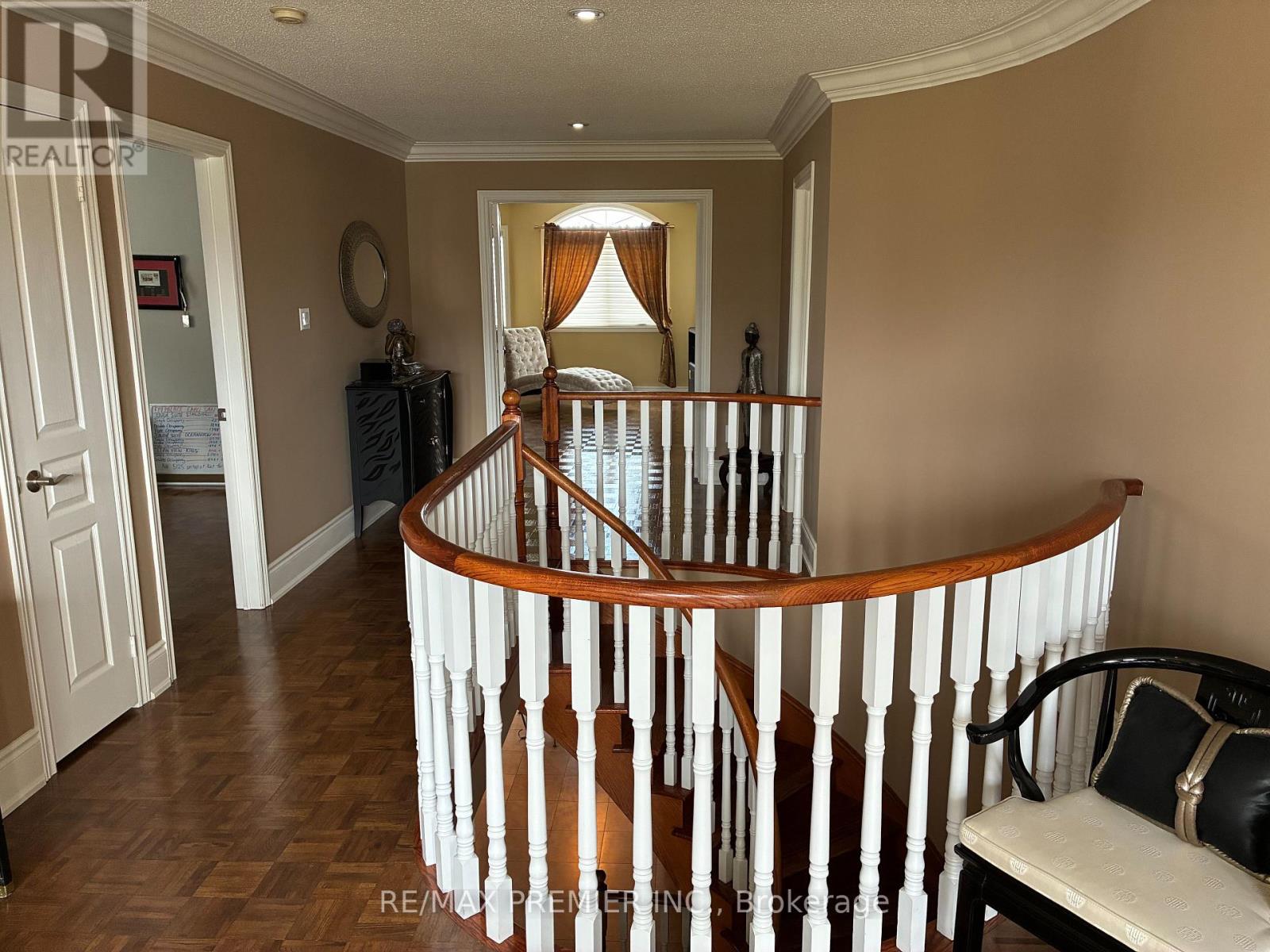 90 SIDERNO CRESCENT - 21