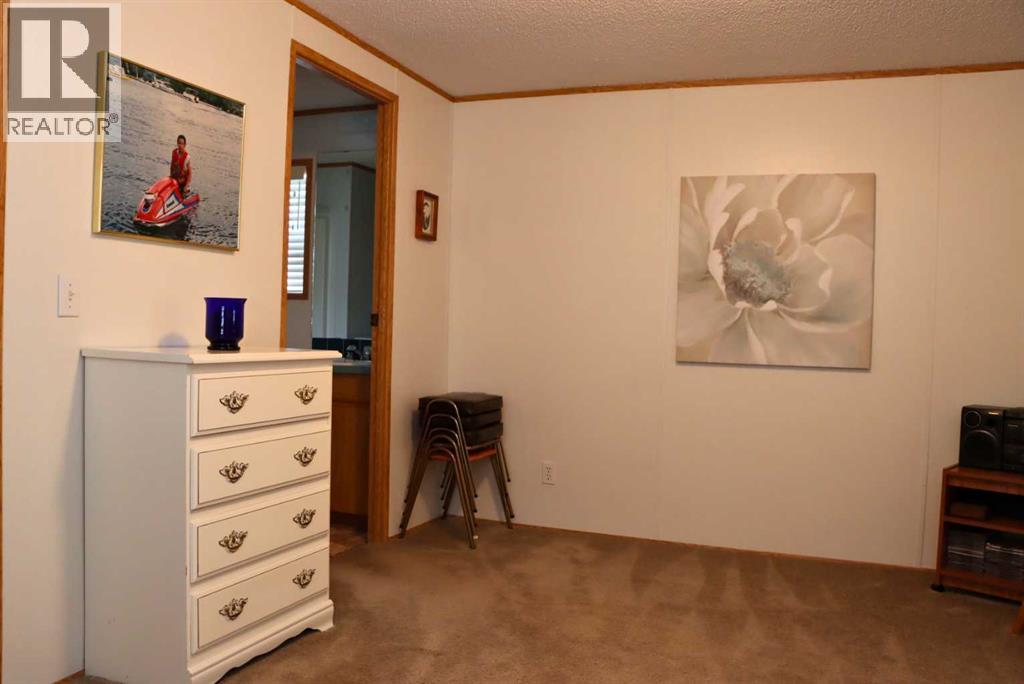 5012 53 Street — photo 21