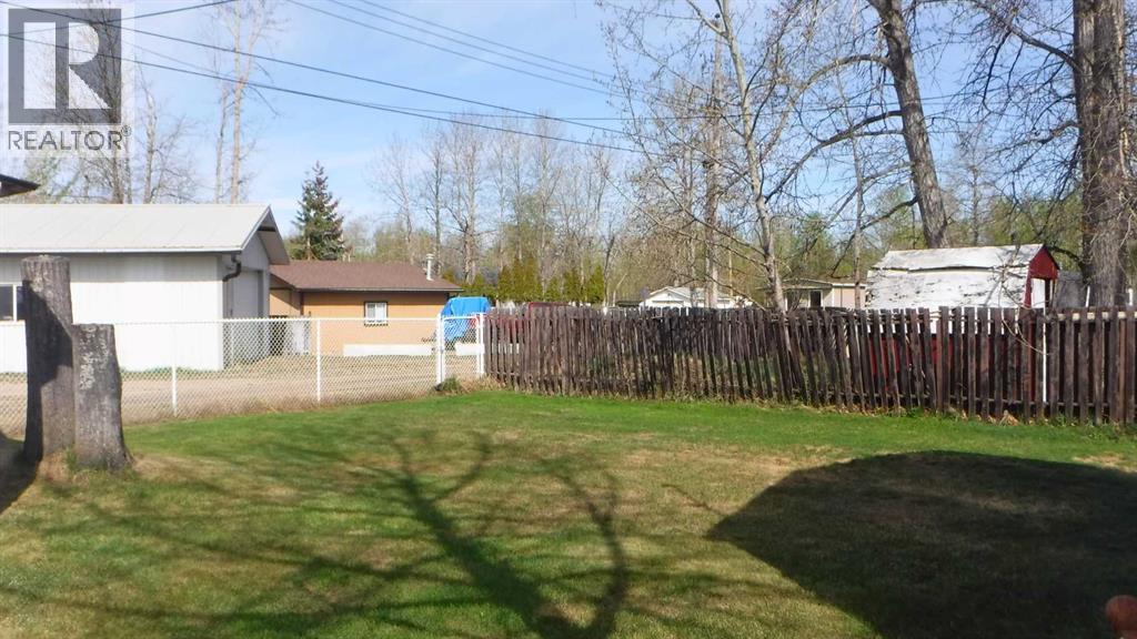 5012 53 Street — photo 31