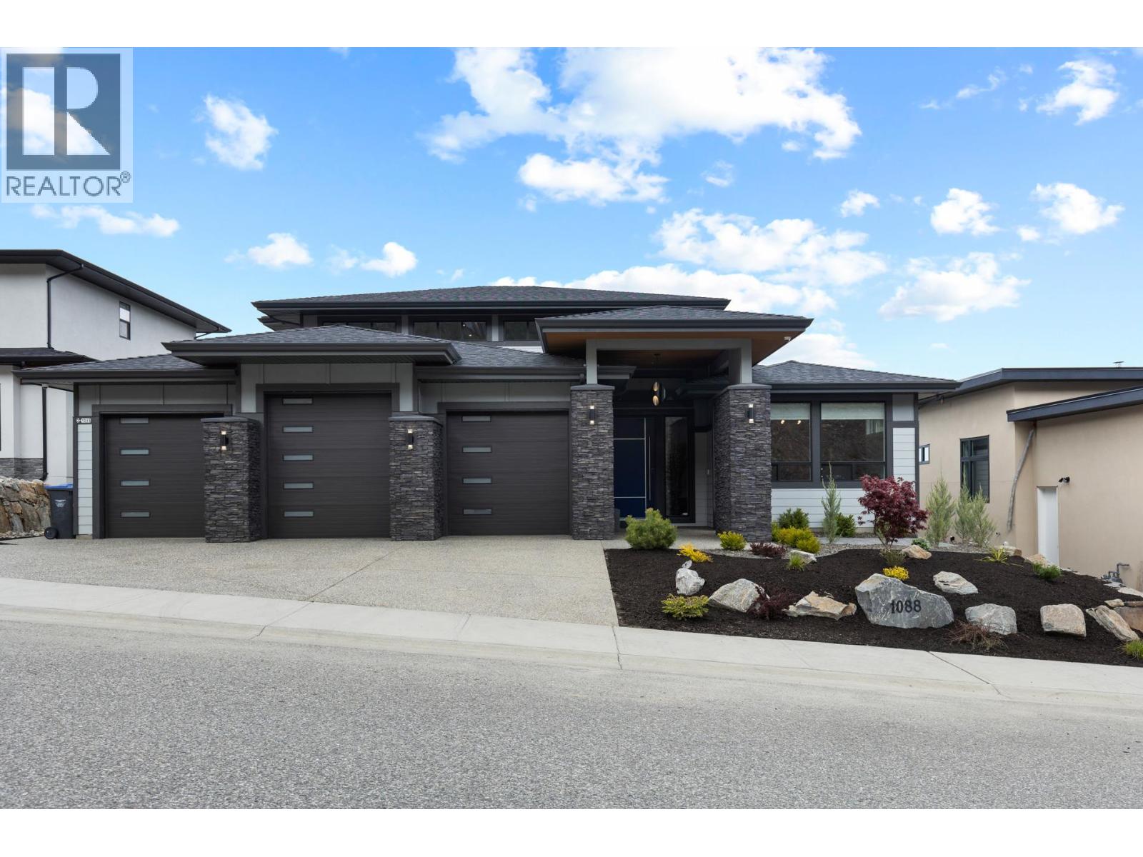  1088 Clarance Avenue, Kelowna