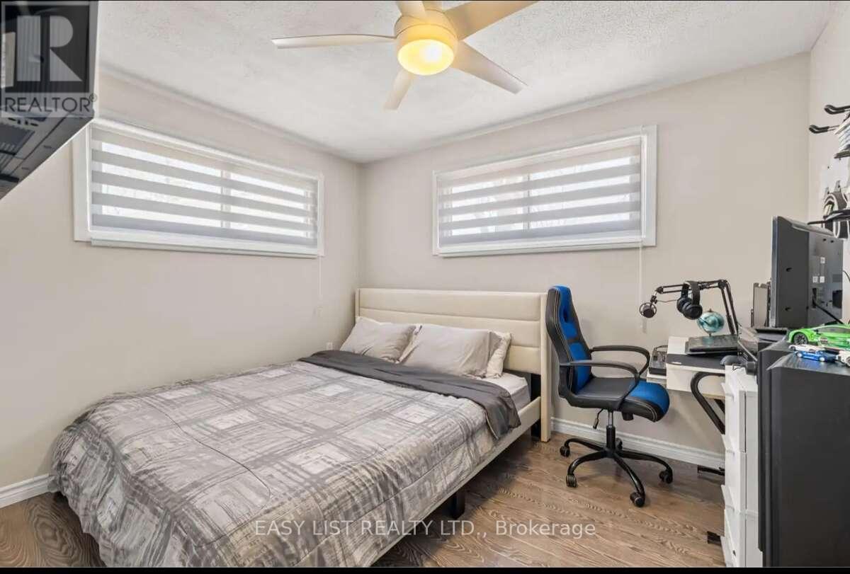 112 CLOVELLY ROAD - 10