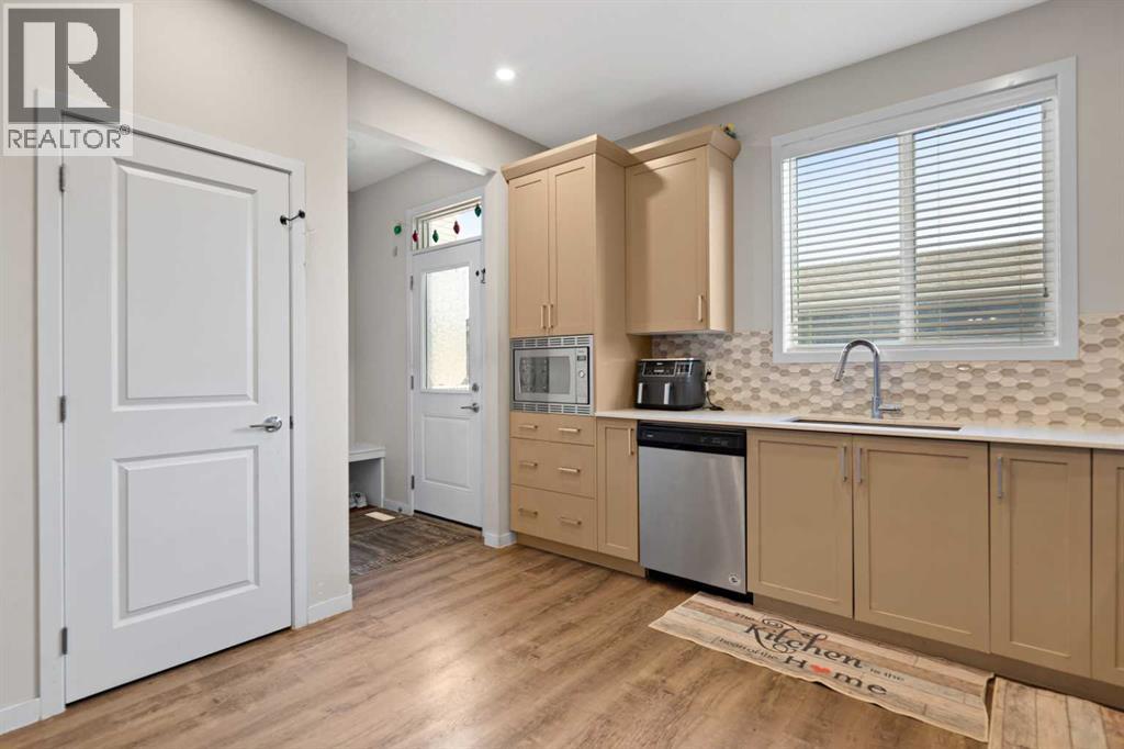 286 Cornerstone Crescent NE - 16