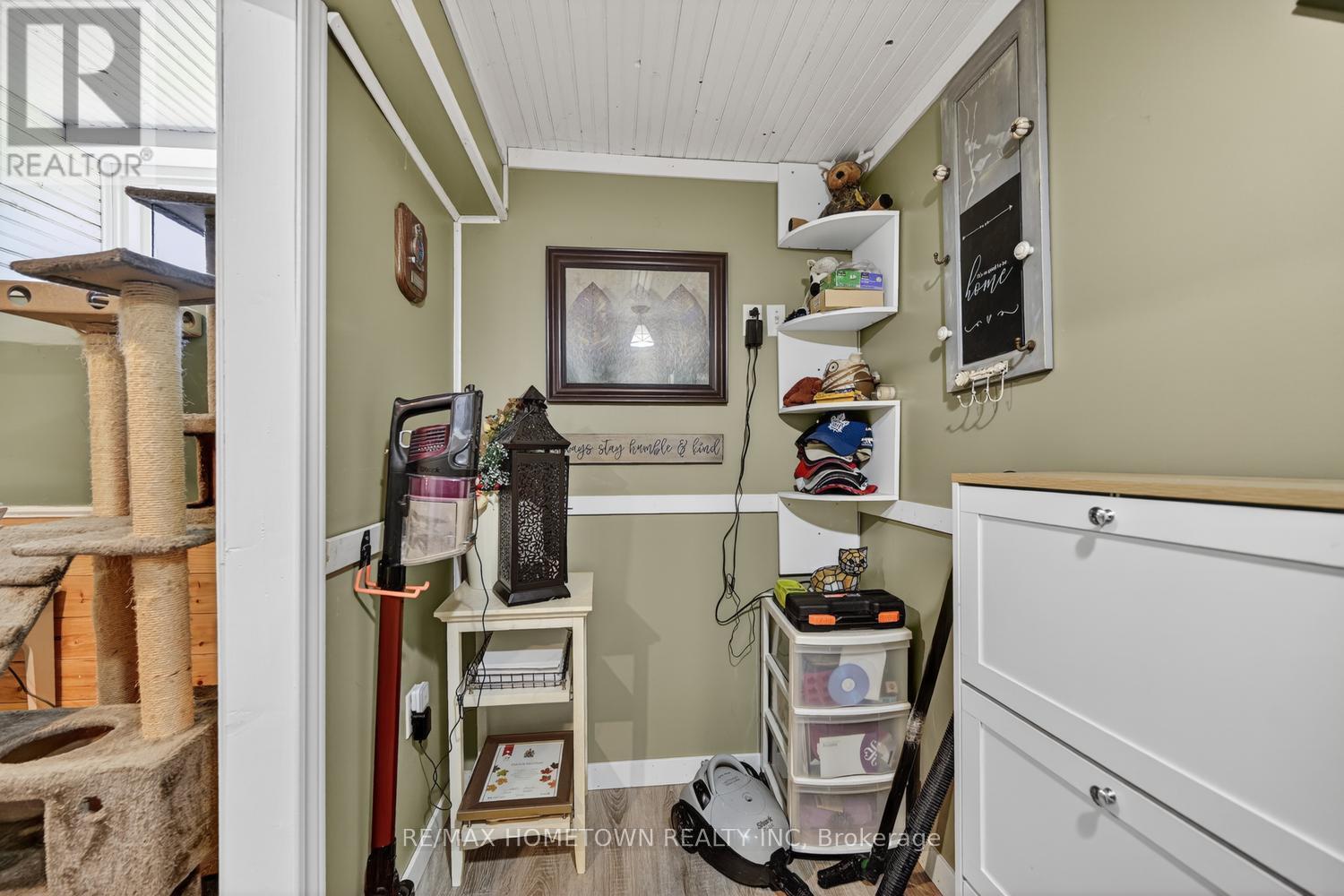 4407 MCDOUGALL ROAD - 34