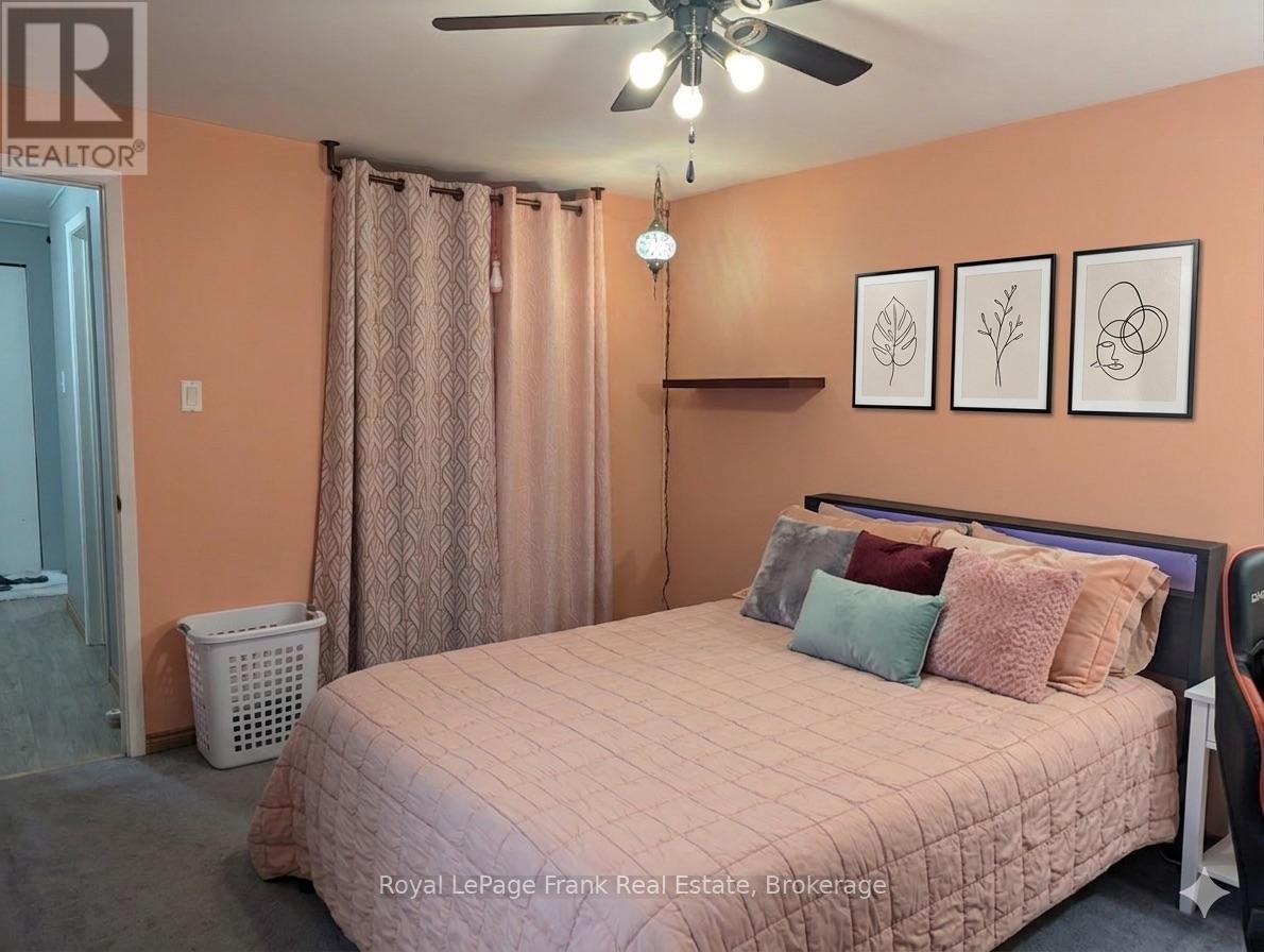 #26 101 DOVEDALE DRIVE - 8