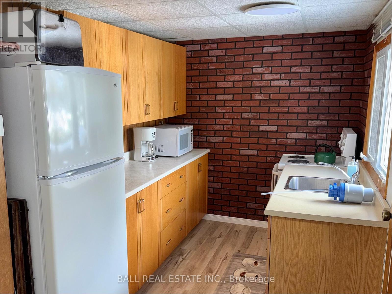170 COUCHS ROAD - 22