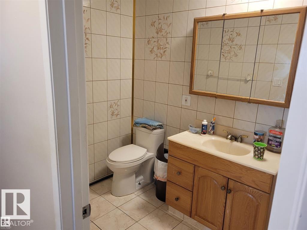11616 152 AV NW - 9