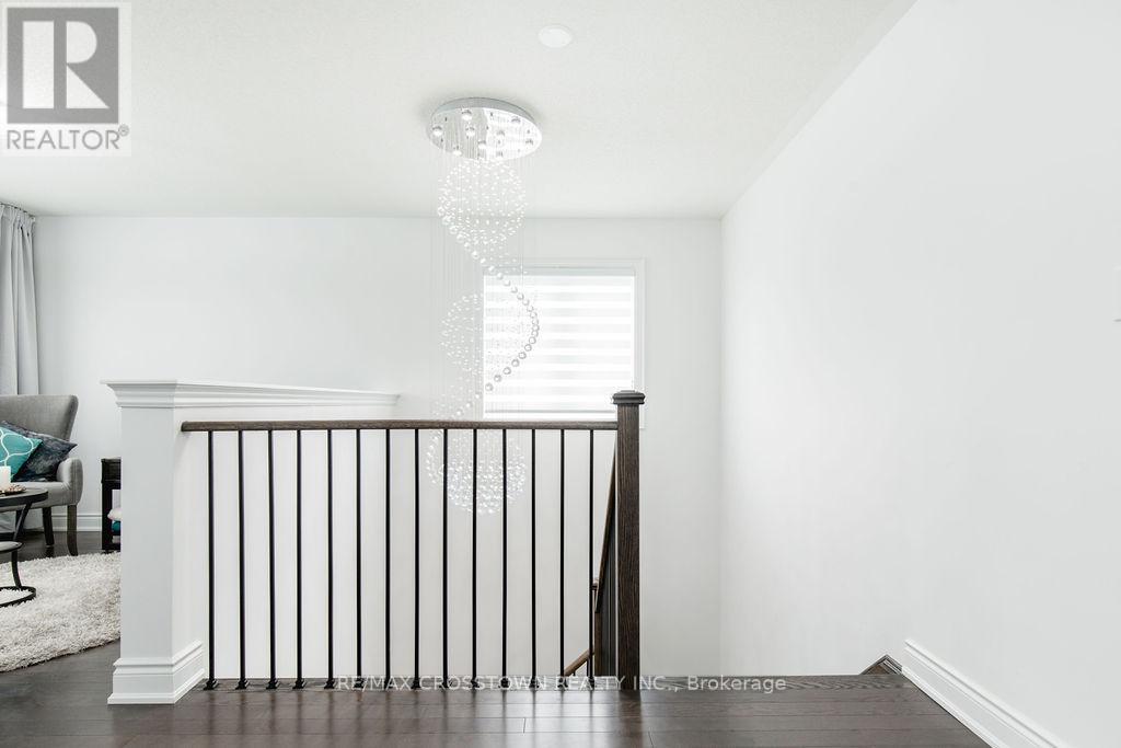 11 MIDDLETON DRIVE - 21