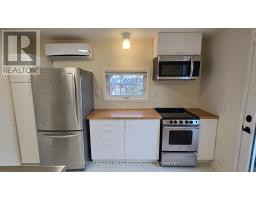 Upper - 279 Cornelius Parkway, Toronto, ON M3K1T6 Photo 12