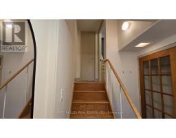 Upper - 279 Cornelius Parkway, Toronto, ON M3K1T6 Photo 6