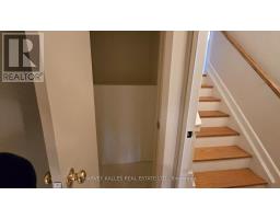 Upper - 279 Cornelius Parkway, Toronto, ON M3K1T6 Photo 7