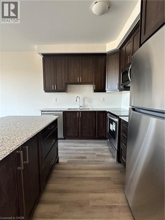 120 FORESTWALK Street, Kitchener, Ontario, N2R0S9 — Photo 7