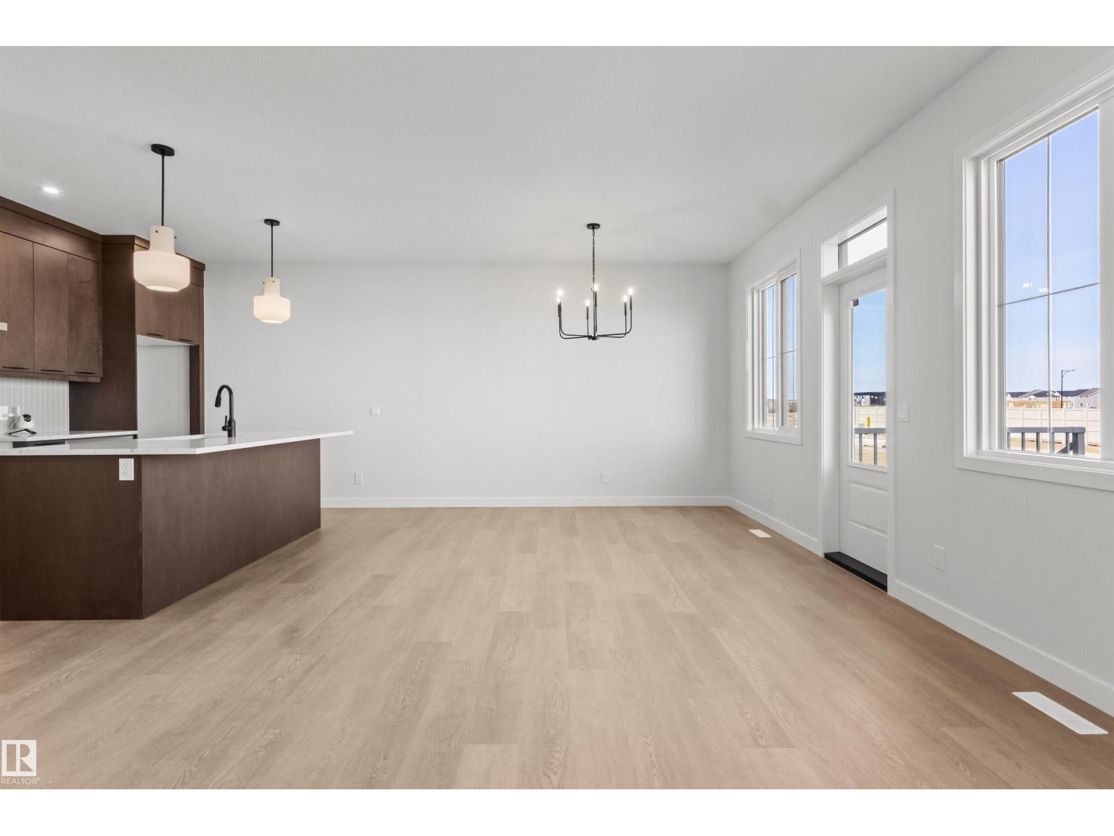 3408 126 ST SW - 8