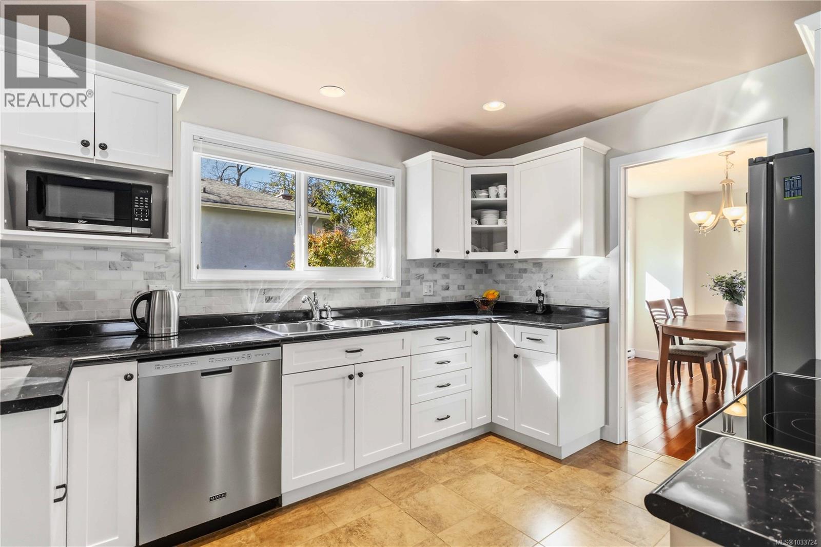 4120 Ambassy Pl - 9