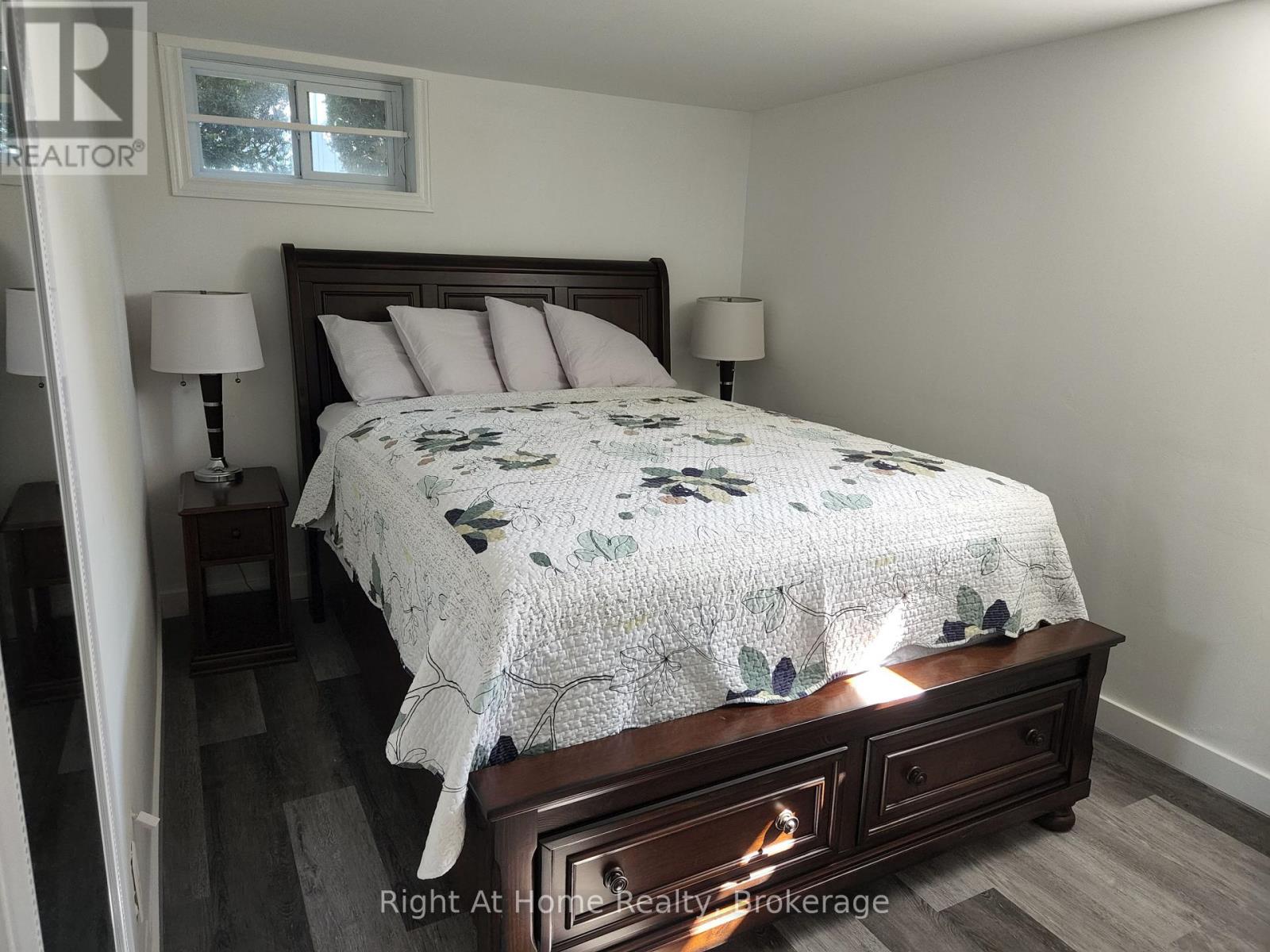 15414 NIAGARA PARKWAY - 21