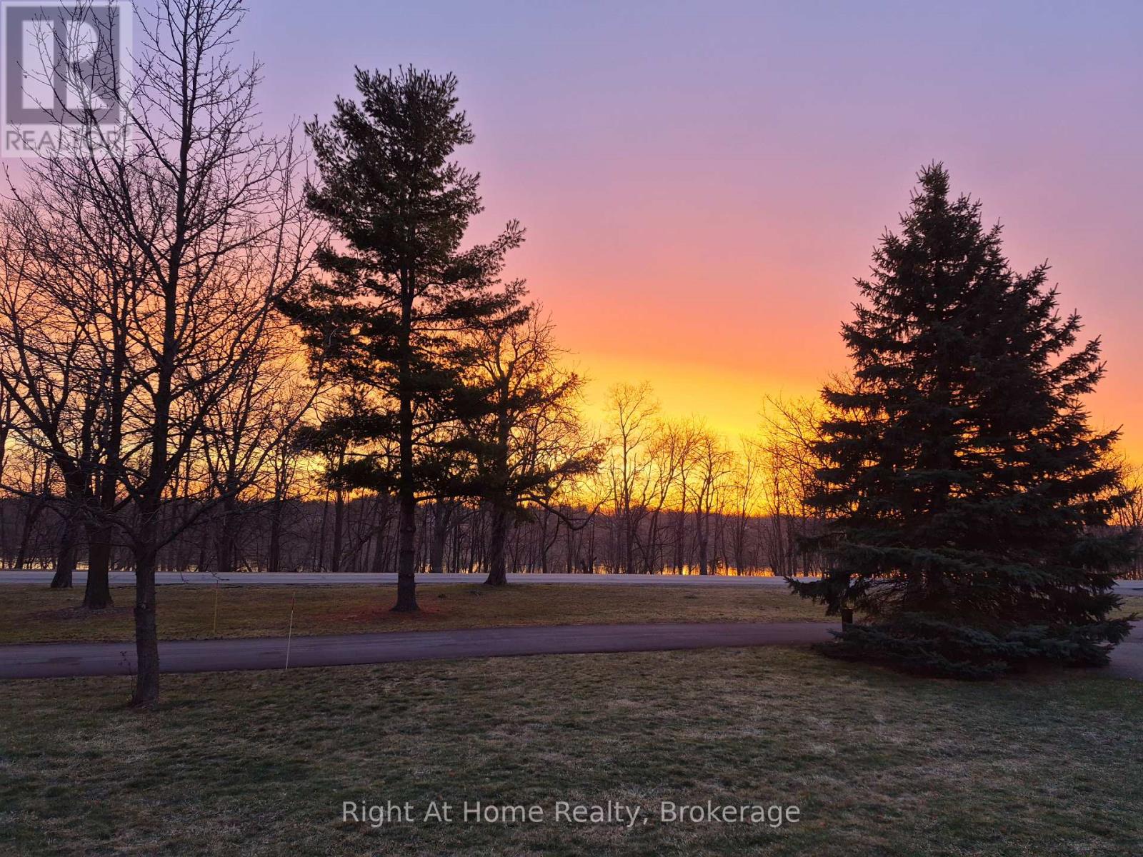 15414 NIAGARA PARKWAY - 26
