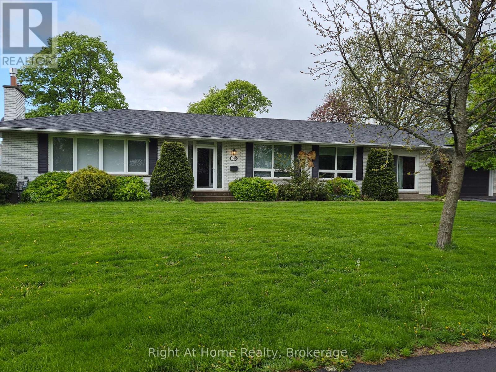 15414 NIAGARA PARKWAY - 2