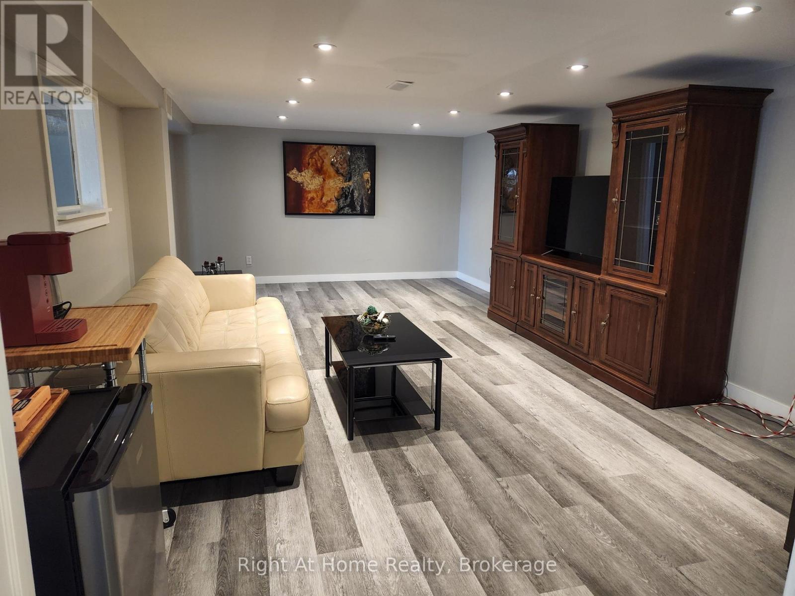 15414 NIAGARA PARKWAY - 24