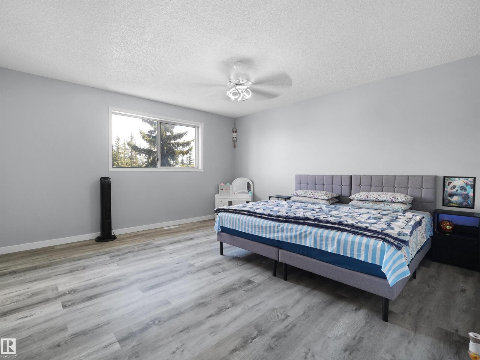 #25 501 YOUVILLE DR E NW - 17