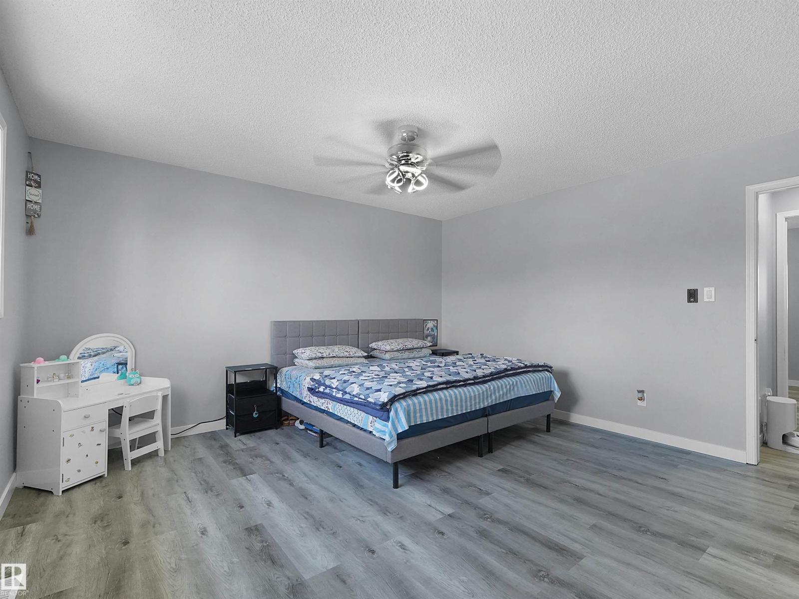 #25 501 YOUVILLE DR E NW - 18