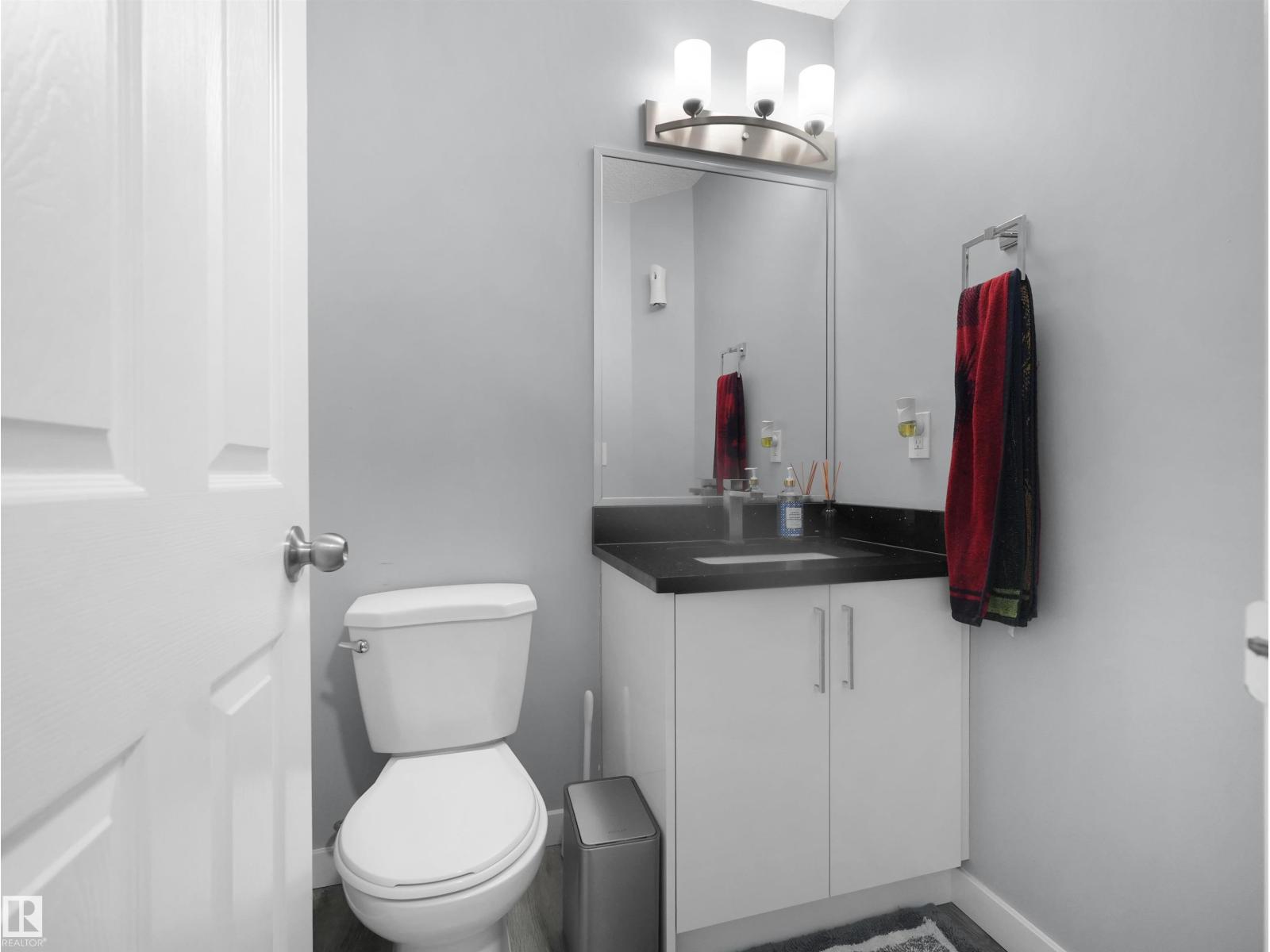 #25 501 YOUVILLE DR E NW - 5