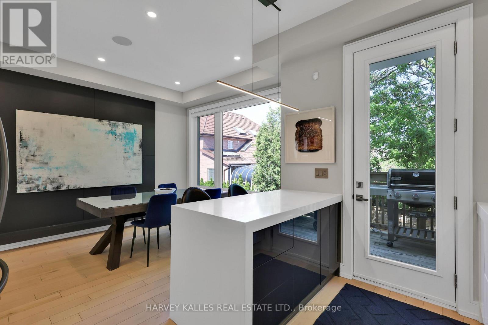 35 WILMINGTON AVENUE - 16