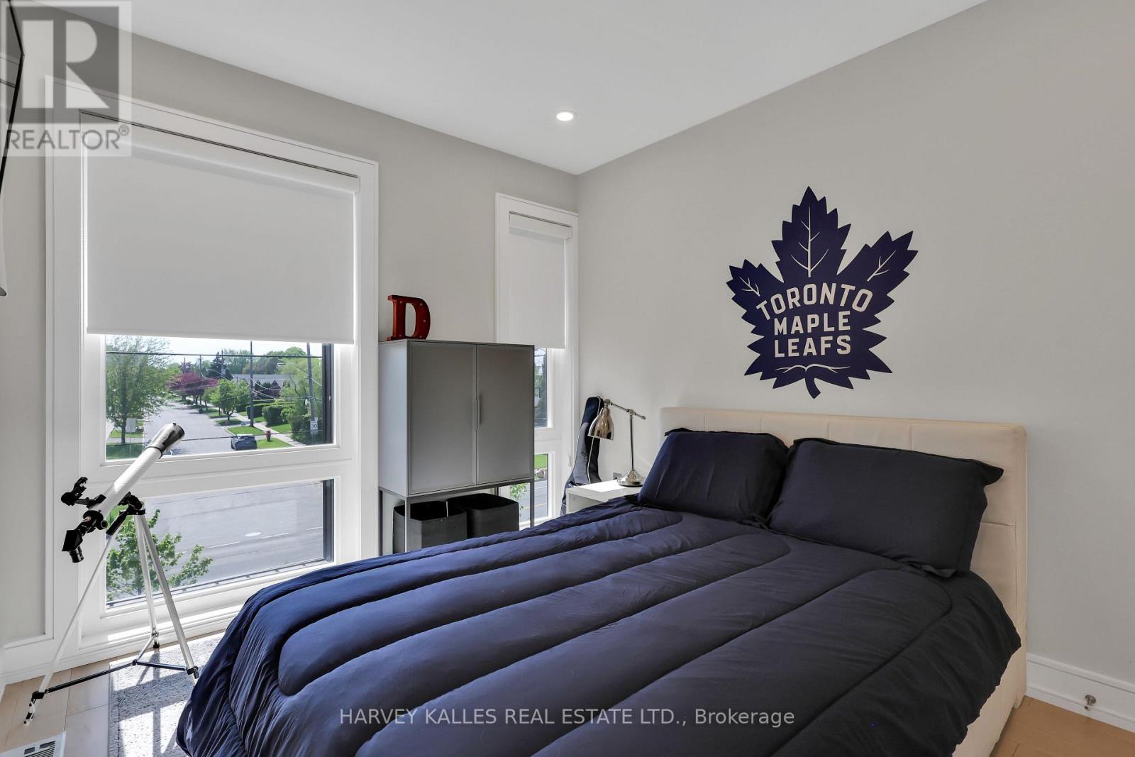 35 WILMINGTON AVENUE - 27