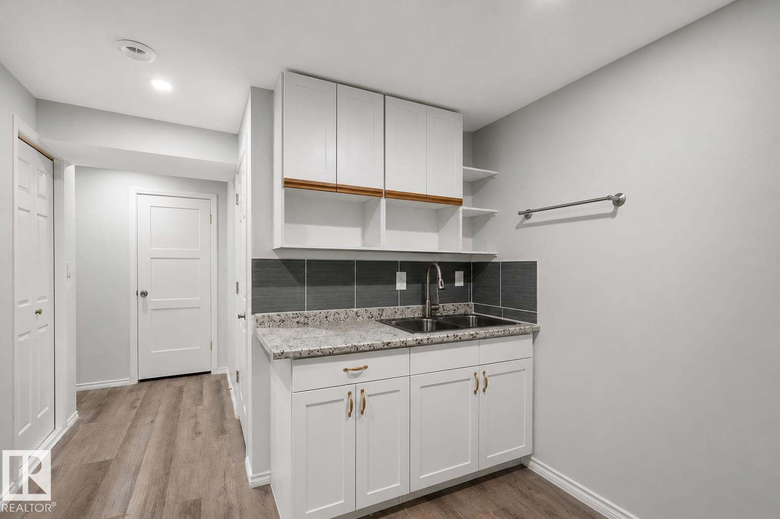 2813 18A AV NW - 22