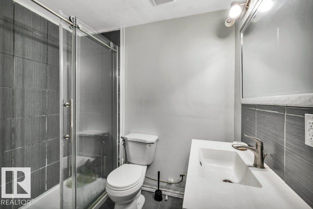 2813 18A AV NW - 26