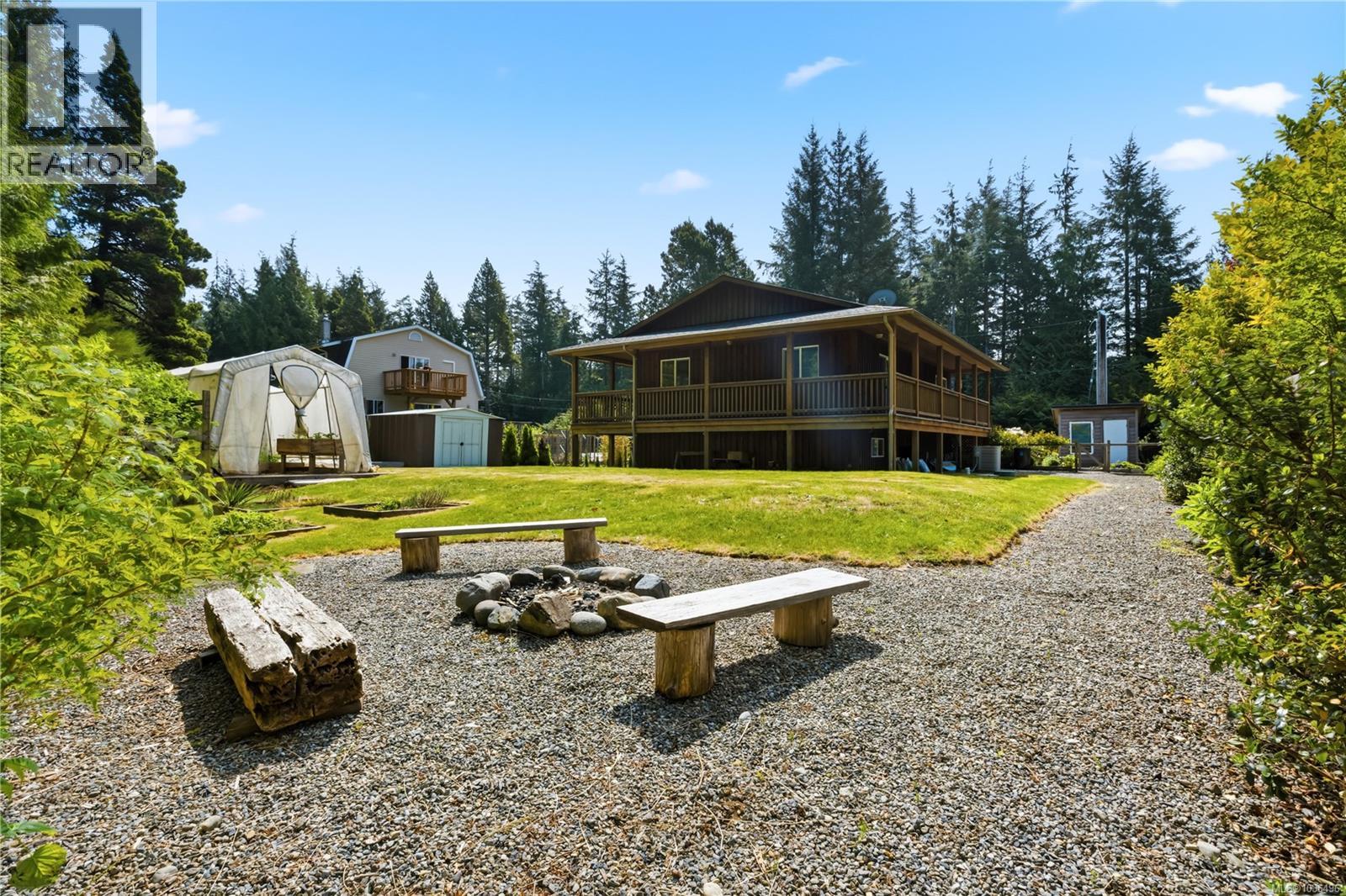 75 Sutton Rd, Ucluelet