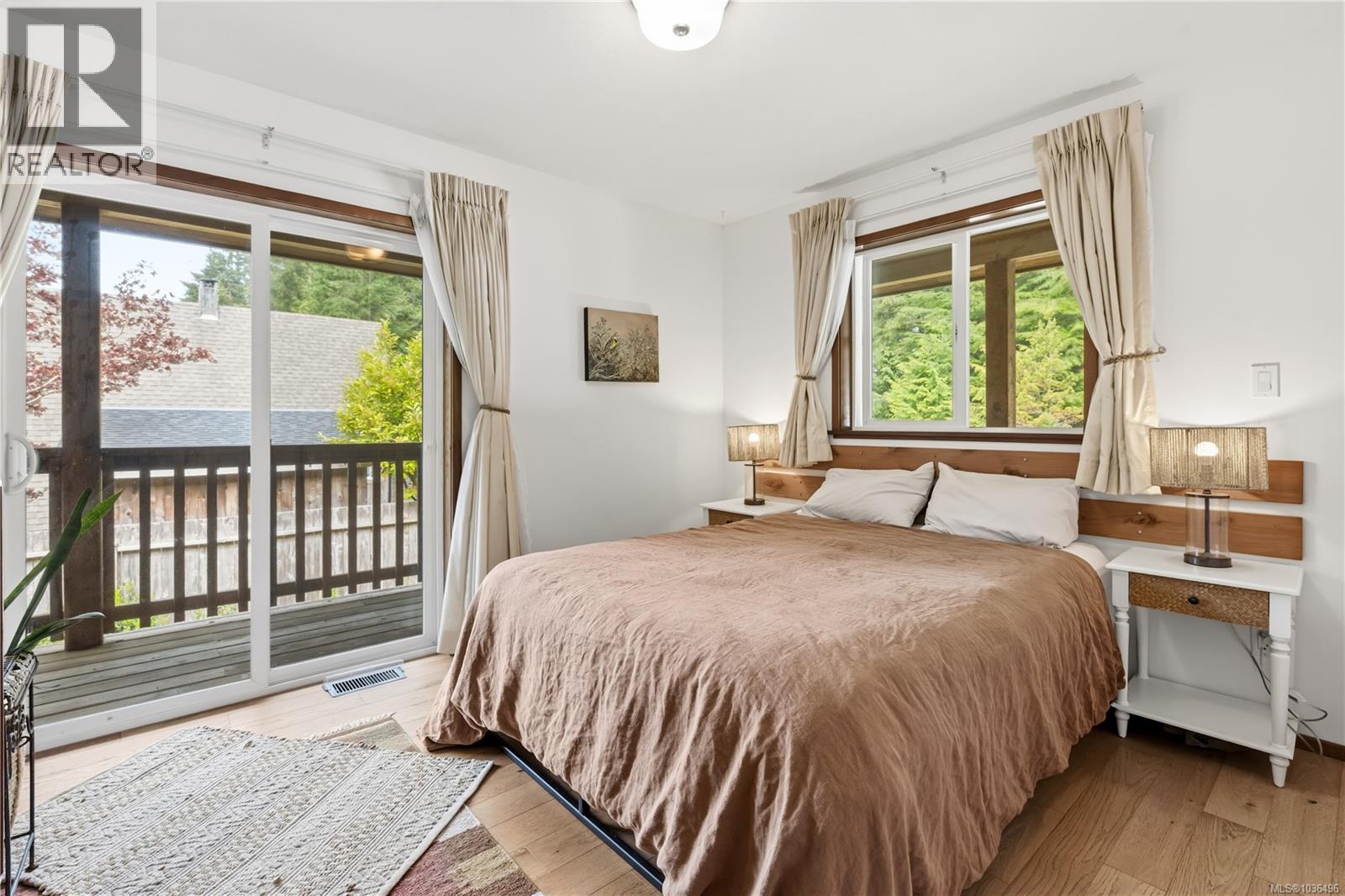 75 Sutton Rd, Ucluelet