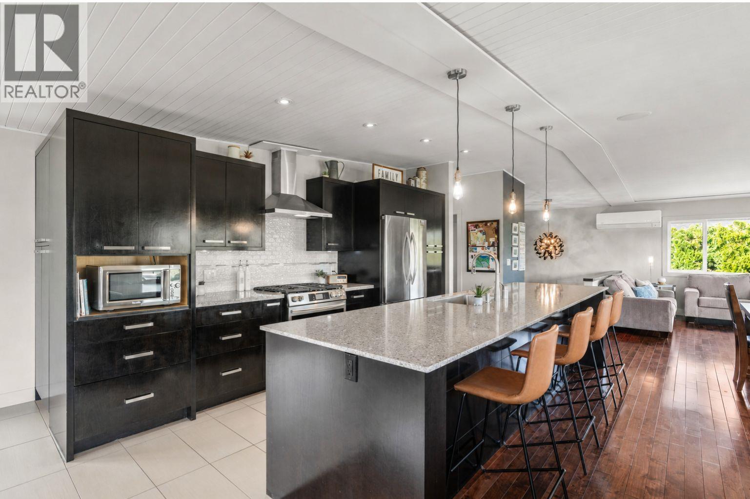 6552 Goose Lake Road, Vernon