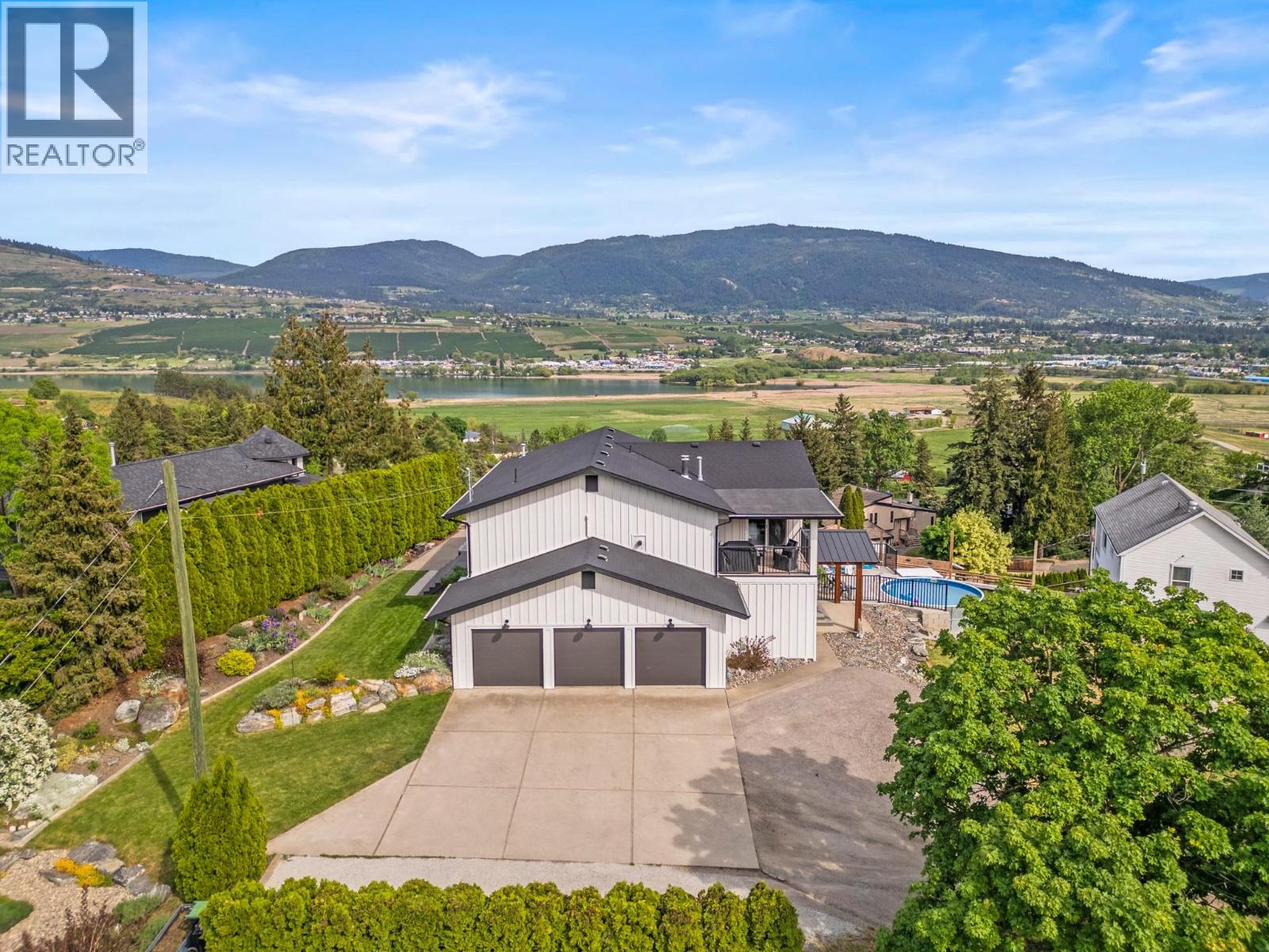 6552 Goose Lake Road, Vernon
