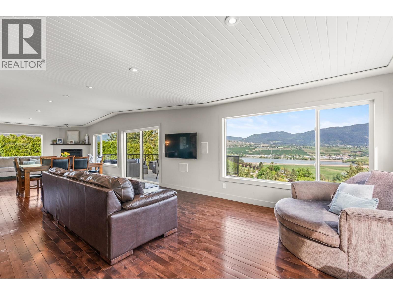 6552 Goose Lake Road, Vernon