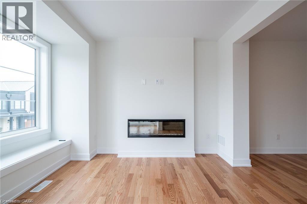 2273 TURNBERRY Road Unit# 47, Burlington, Ontario, L7M2B2 — Photo 5