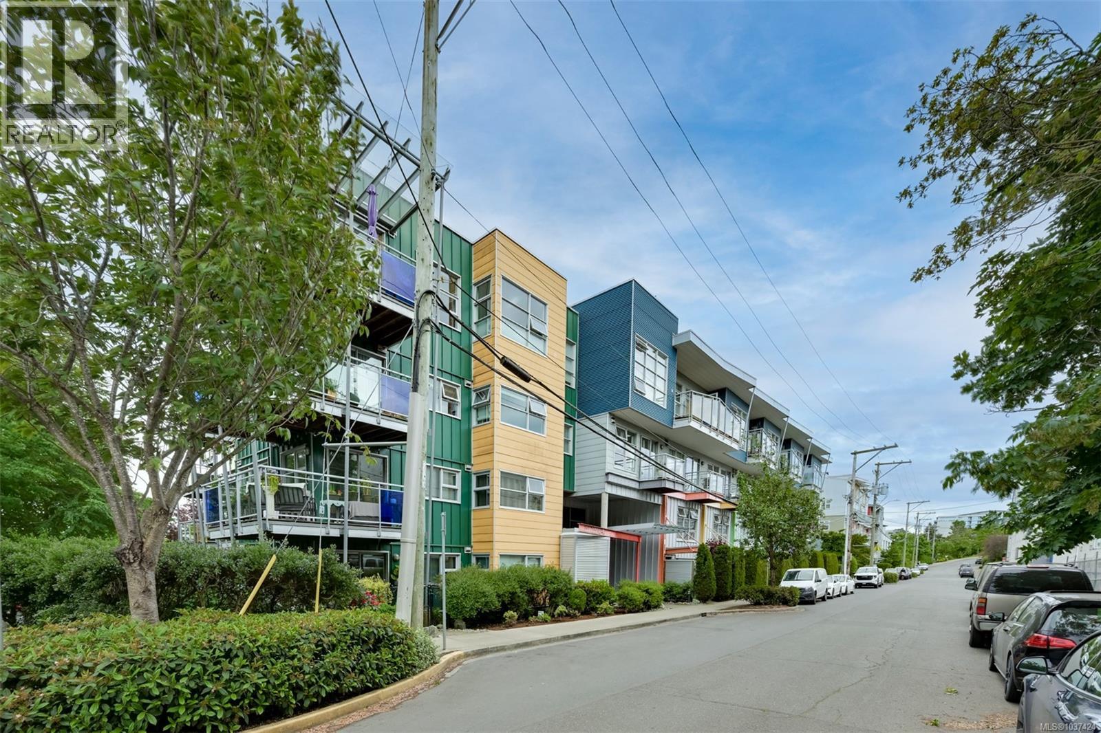 107 797 Tyee Road, Victoria