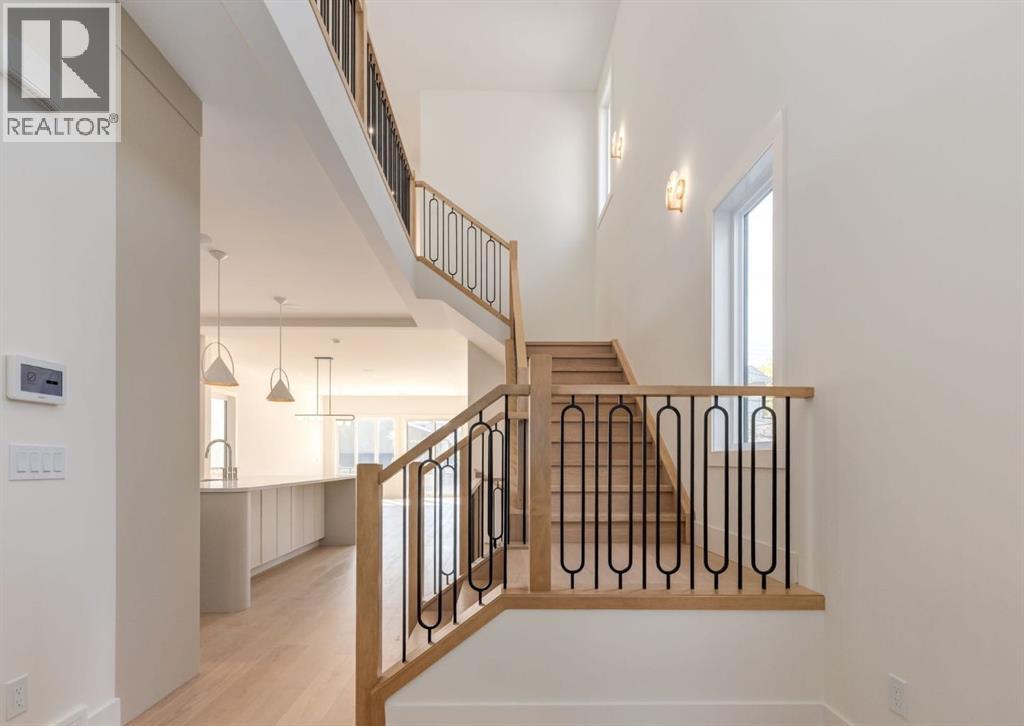 507 26 Avenue NE - 4